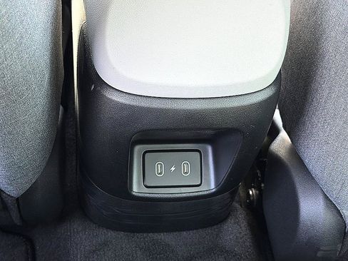 New 2026 Hyundai Elantra Limited FWD image 7