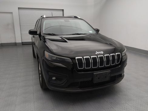 Used 2019 Jeep Cherokee Latitude Plus image 14