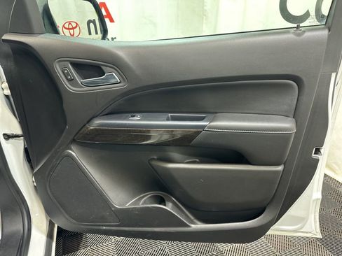 Used 2017 GMC Canyon SLT w/ Driver Alert Package image 11