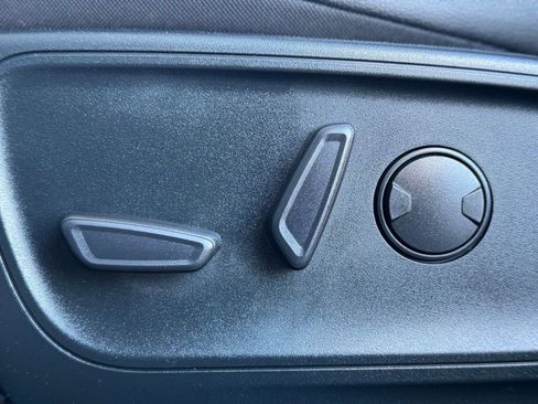 Used 2022 Ford Escape SEL image 22