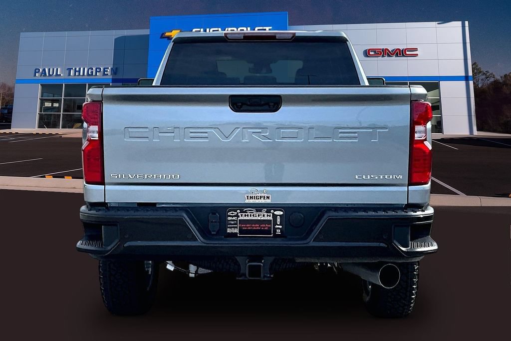 New 2026 Chevrolet Silverado 2500 Custom w/ Custom Value Package AWD/4WD image 4