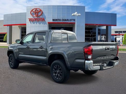 Used 2023 Toyota Tacoma SR5 w/ SR5 Appearance Package RWD image 6