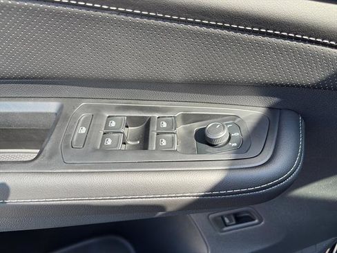 New 2026 Volkswagen Atlas SEL image 17