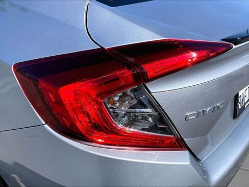 Used 2021 Honda Civic Sport image 27