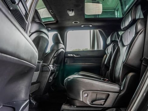 Used 2023 Hyundai Palisade Calligraphy FWD image 47