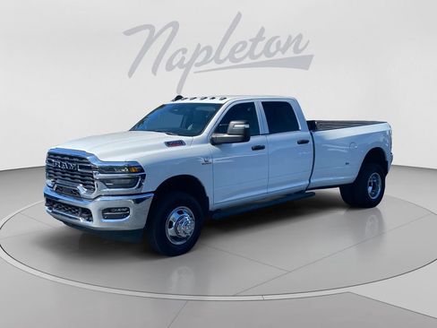 Used 2026 RAM 3500 Tradesman AWD/4WD image 1