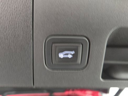 Used 2019 Cadillac XT4 Sport image 16