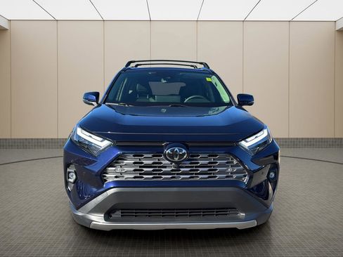 Used 2025 Toyota RAV4 Limited image 8