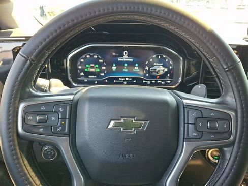 Used 2022 Chevrolet Silverado 1500 LT Trail Boss w/ LT Trail Boss Premium Package AWD/4WD image 17