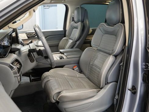 Used 2021 Lincoln Navigator L Black Label w/ Cargo Convenience Package image 3