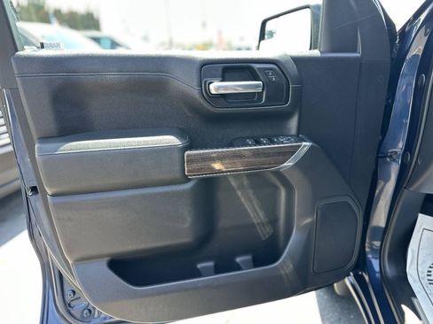Used 2019 Chevrolet Silverado 1500 RST w/ All-Star Edition RWD image 9