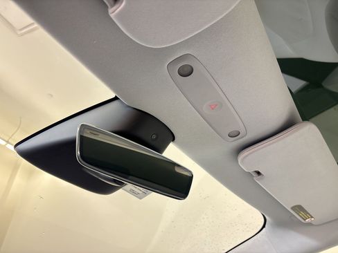 Used 2025 Tesla Model 3 Long Range image 27