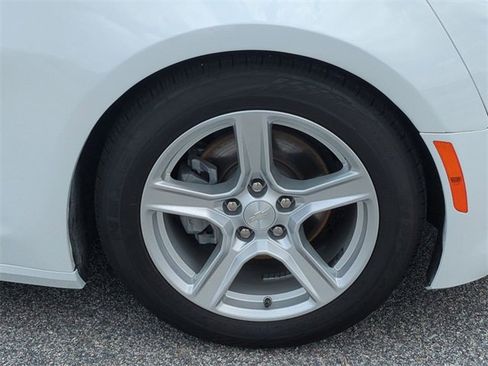 Used 2023 Chevrolet Camaro LT image 11