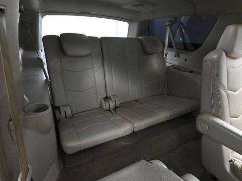 Used 2017 Cadillac Escalade ESV 4WD image 45