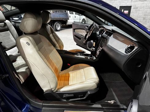 Used 2012 Ford Mustang Premium w/ Electronics Pkg image 17