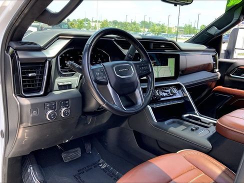Used 2024 GMC Sierra 2500 Denali Ultimate w/ Max Trailering Package AWD/4WD image 14