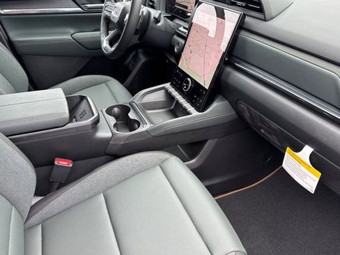 New 2026 GMC Terrain AT4 AWD/4WD image 18
