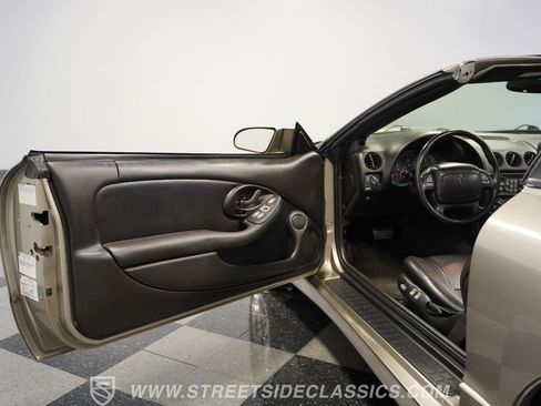 Used 2001 Pontiac Firebird Trans Am RWD image 37