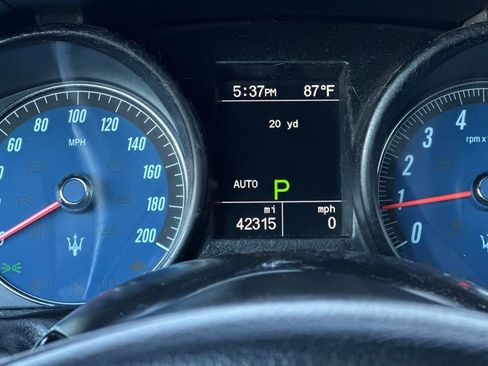 Used 2016 Maserati GranTurismo Sport RWD image 23