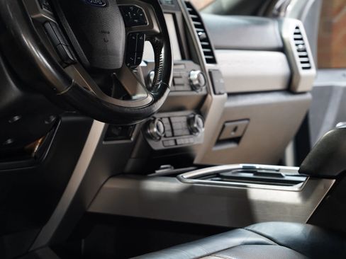 Used 2019 Ford F250 Platinum w/ Platinum Ultimate Package image 35