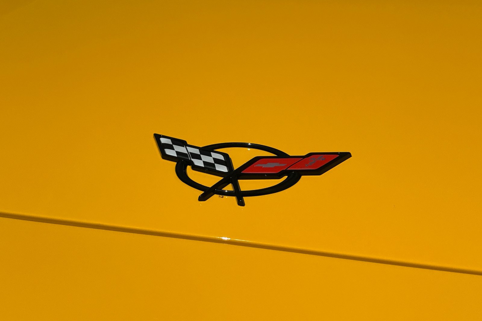 Used 2004 Chevrolet Corvette Z06 w/ Memory Package RWD image 42