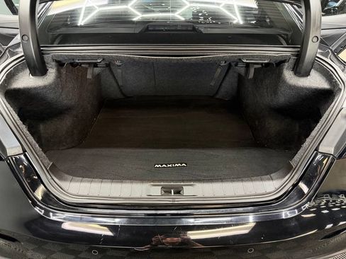 Used 2022 Nissan Maxima SV w/ Floor Mat Group FWD image 42