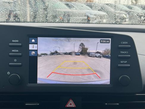 Certified 2025 Hyundai Elantra Sport image 31