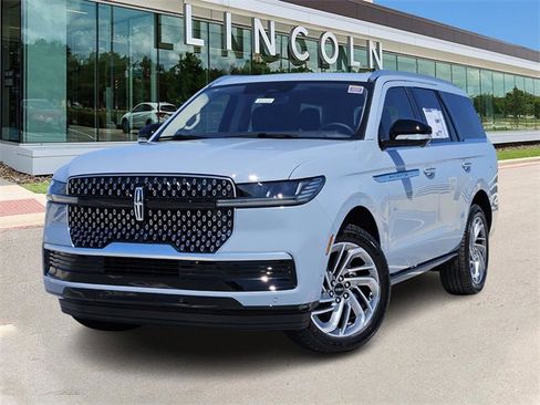 New 2025 Lincoln Navigator Reserve image 1