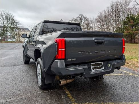 Used 2024 Toyota Tacoma SR5 image 7