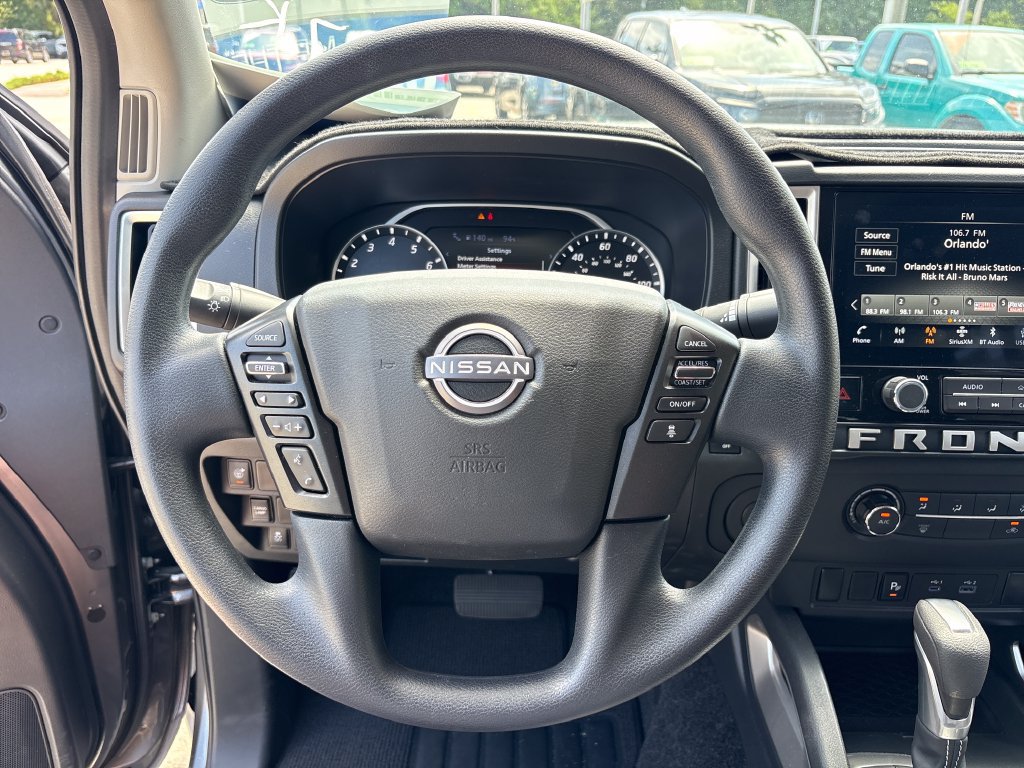 Used 2025 Nissan Frontier SV w/ Tow Package RWD image 18