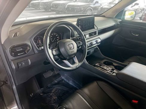 Used 2024 Honda Pilot EX-L image 11