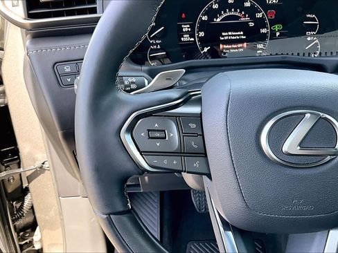 Used 2024 Lexus LX 600 4WD w/ Appearance Package image 22