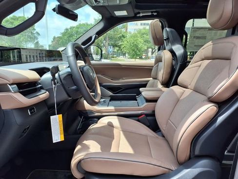 New 2026 Lincoln Navigator L Black Label AWD/4WD image 7