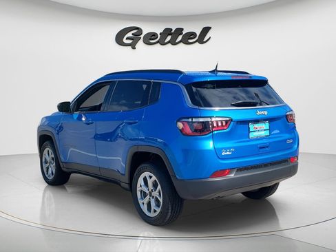 Used 2025 Jeep Compass Latitude w/ Sun & Sound Group AWD/4WD image 15
