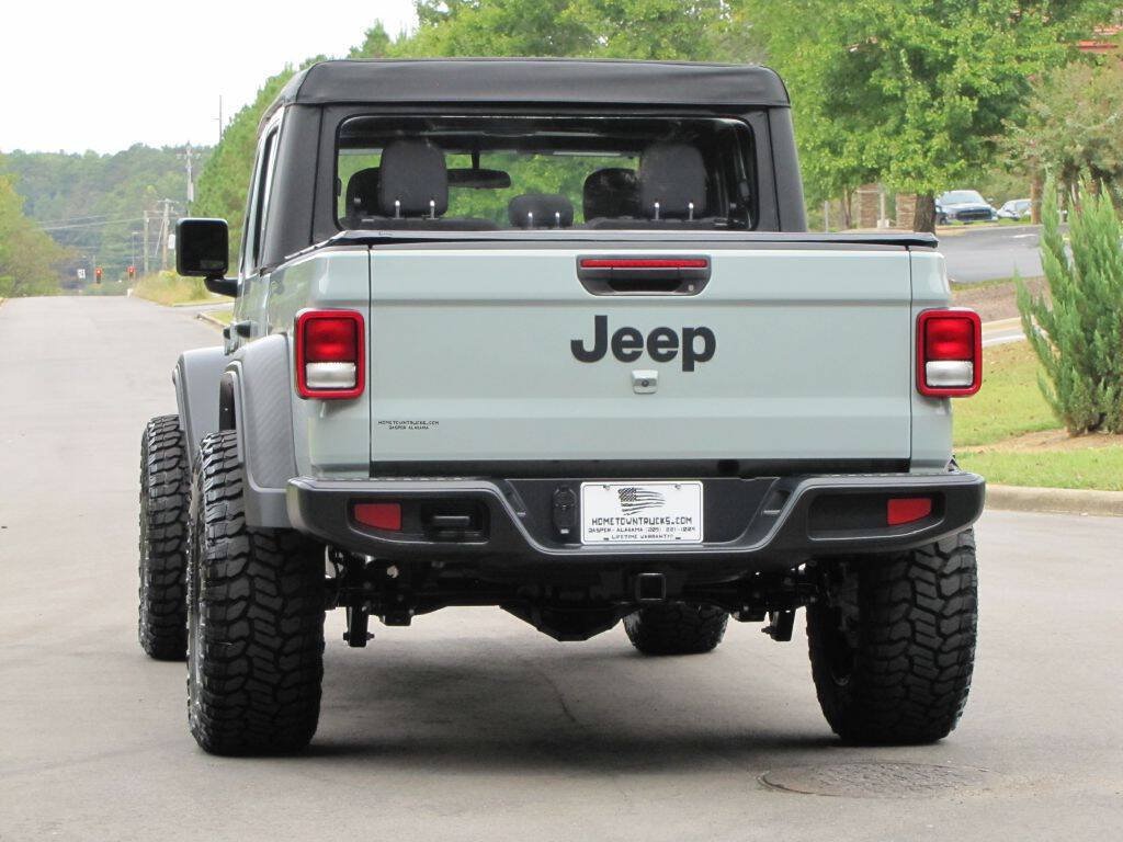 Used 2023 Jeep Gladiator Sport AWD/4WD image 10