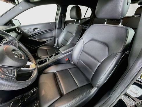 Used 2018 Mercedes-Benz GLA 250 image 12