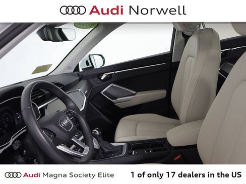 Used 2025 Audi Q3 2.0T Premium w/ Convenience Package AWD/4WD image 19