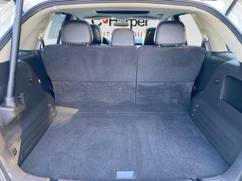Used 2013 Ford Edge SEL FWD image 16