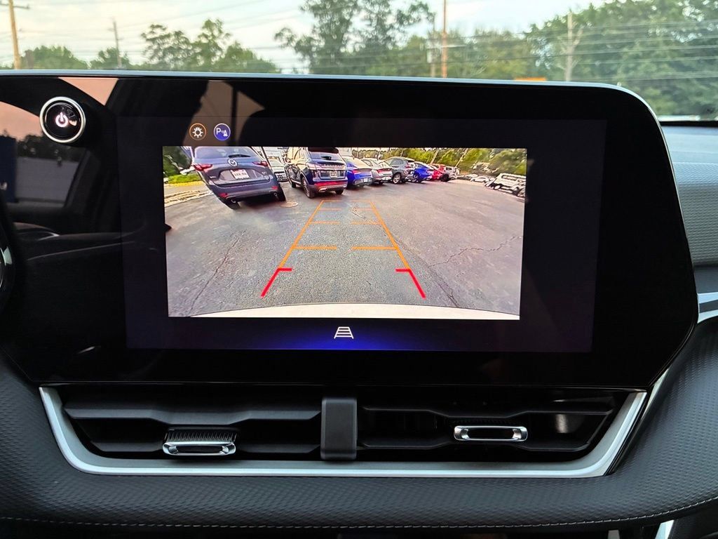 Used 2026 Chevrolet Equinox LT FWD image 35