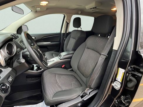 Used 2012 Dodge Journey SXT w/ Flexible Seating Group image 15