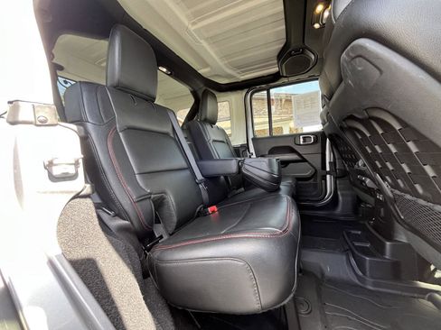 Used 2020 Jeep Wrangler Unlimited Rubicon image 15