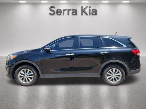Used 2018 Kia Sorento L FWD image 2