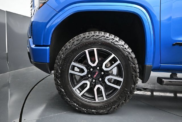 Used 2023 GMC Sierra 1500 AT4 w/ AT4 Premium Package AWD/4WD image 16