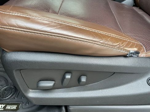 Used 2016 GMC Yukon SLE w/ Convenience Package image 10