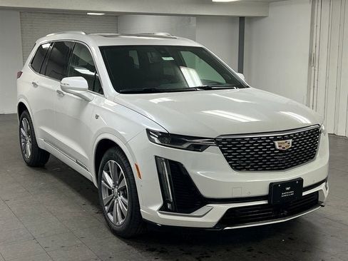 New 2025 Cadillac XT6 Premium Luxury w/ Technology Package image 2