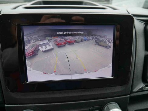 Used 2025 RAM ProMaster 2500 w/ Convenience Group image 32