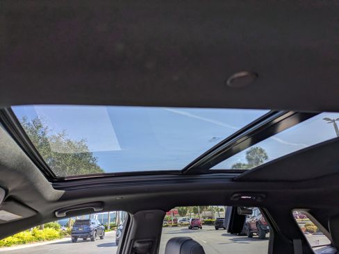 Certified 2025 Cadillac XT5 Premium Luxury w/ Technology Package image 20