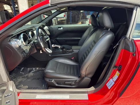 Used 2007 Ford Mustang GT Premium RWD image 9