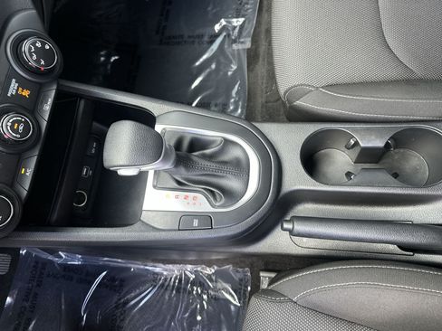 Certified 2023 Kia Forte LXS w/ LXS Technology Package FWD image 20