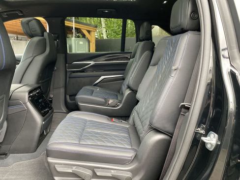 Certified 2025 Cadillac Escalade IQ Sport 1 w/ Smart Trailering package AWD/4WD image 17